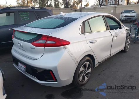 2018 Hyundai Ioniq Hybrid Sel from USA, damaged, VIN KMHC75LC6JU066358
